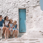 playas-de-las-islas-griegas-familia-descansando